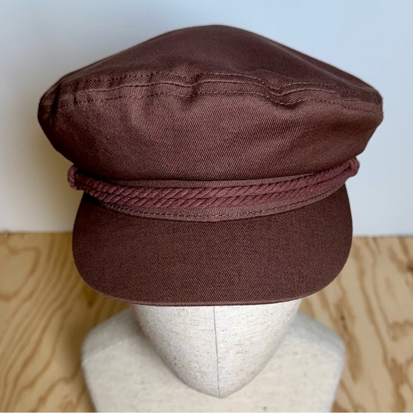 Bʀɪxᴛᴏɴ Fɪᴅᴅʟᴇʀ Nᴇᴡsʙᴏʏ Cᴀᴘ - Picture 9 of 16